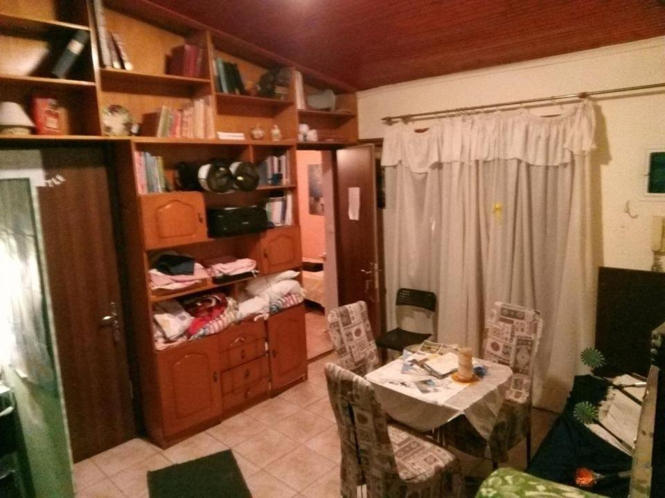 カラマタ Just Simpleホステル エクステリア 写真